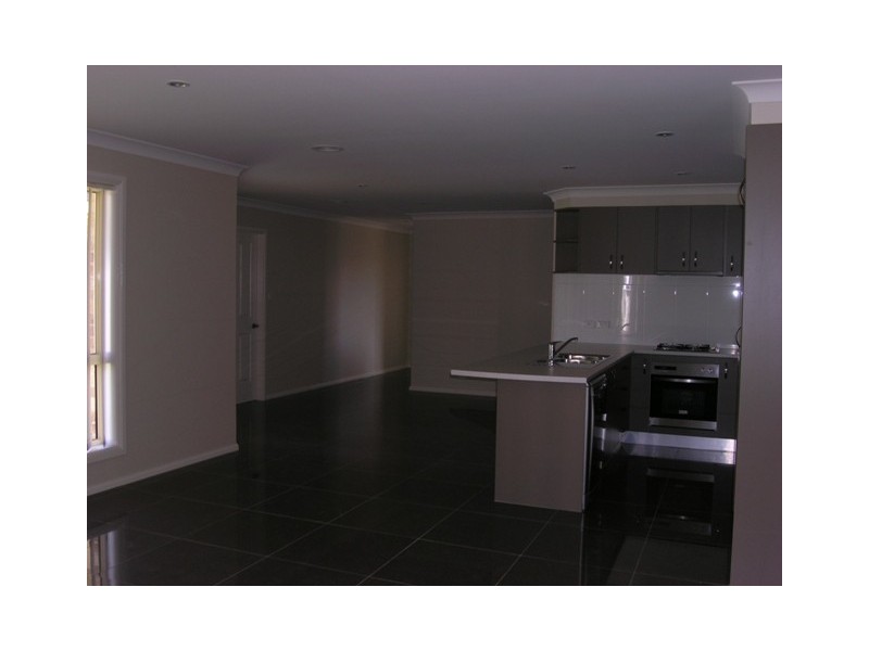 4 Sapphire Street, Orange NSW 2800