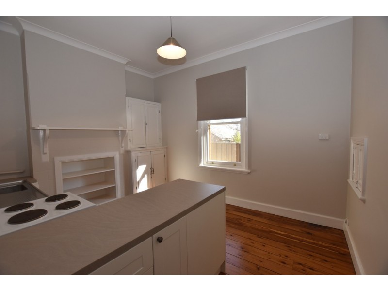 194 March Street, Orange NSW 2800