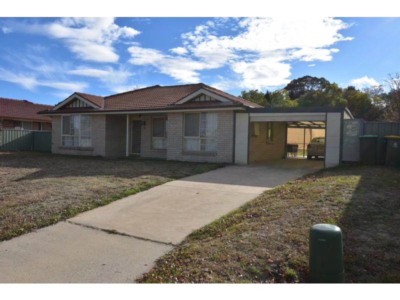 18 Coombes Place, Orange NSW 2800
