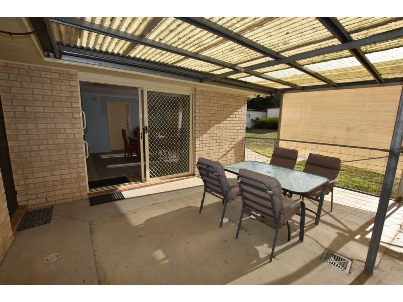 18 Coombes Place, Orange NSW 2800