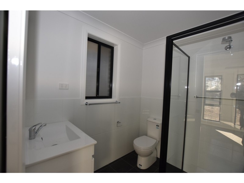 13 Stevenson Way, Orange NSW 2800