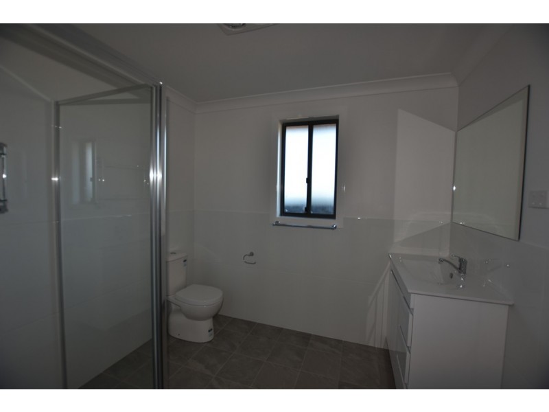11a Stevenson Way, Orange NSW 2800