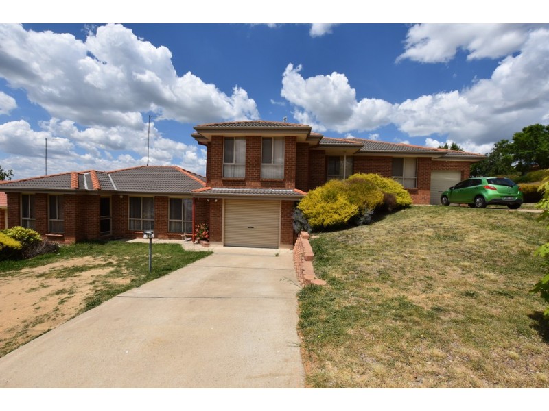 2A and 2B Agland Cresecent, Orange NSW 2800