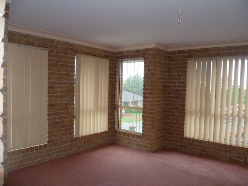 2A and 2B Agland Cresecent, Orange NSW 2800