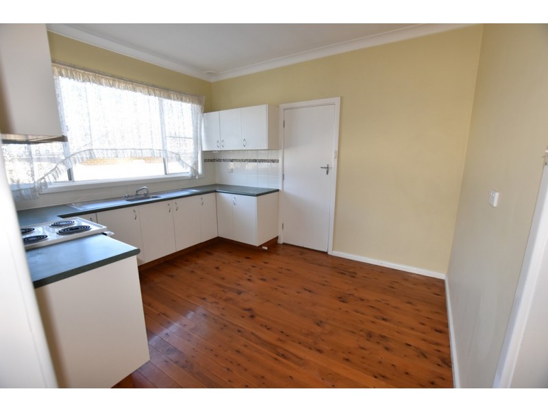 184 Phillip Street, Orange NSW 2800