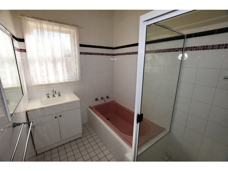 184 Phillip Street, Orange NSW 2800