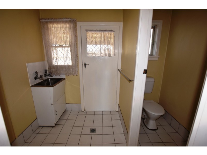 184 Phillip Street, Orange NSW 2800