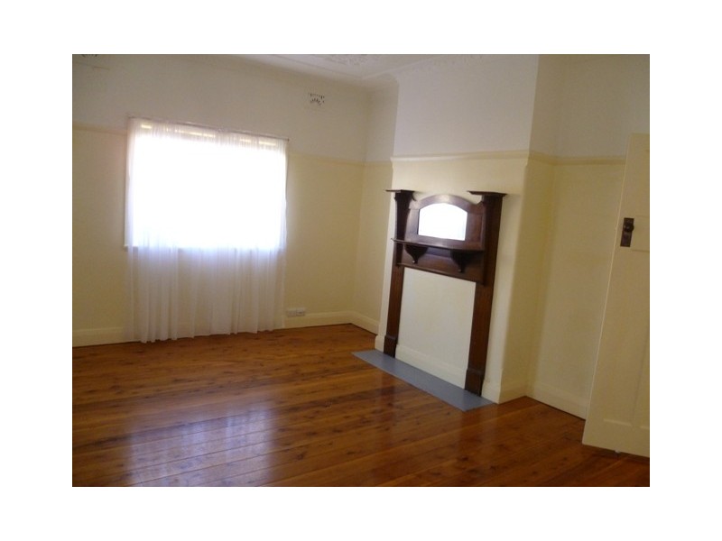 32 William Street, Orange NSW 2800