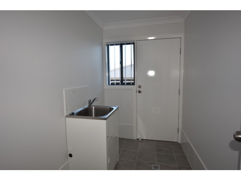 11 Stevenson Way, Orange NSW 2800