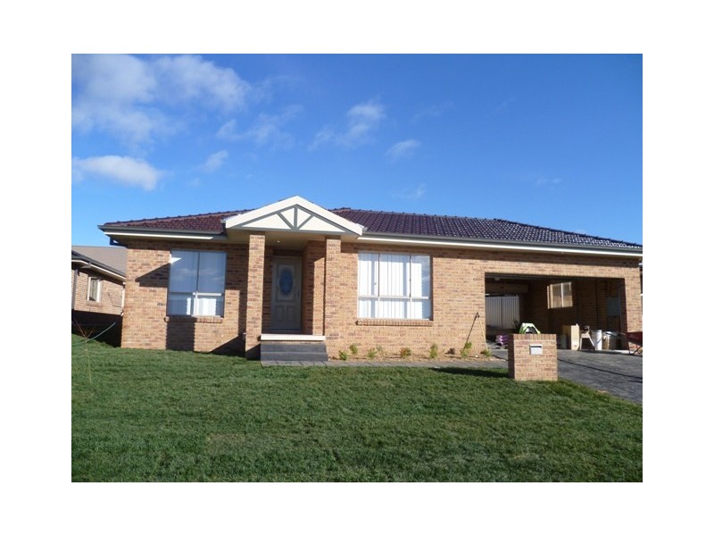 2C Romano Drive, Orange NSW 2800