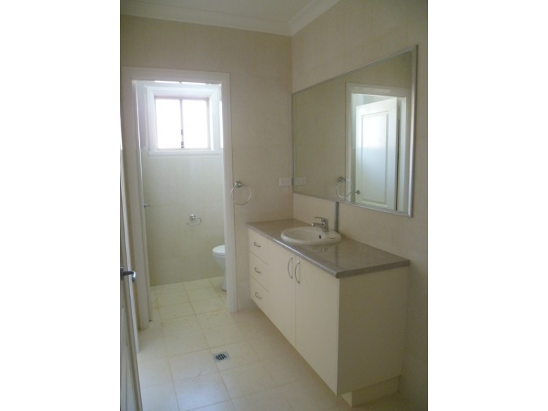 2C Romano Drive, Orange NSW 2800