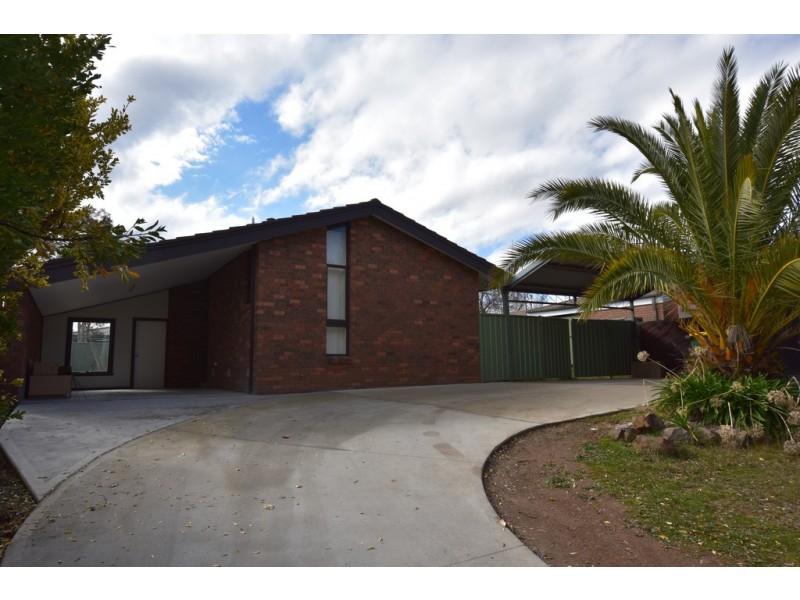14 Keithian Place, Orange NSW 2800