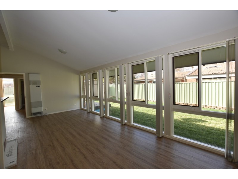 14 Keithian Place, Orange NSW 2800