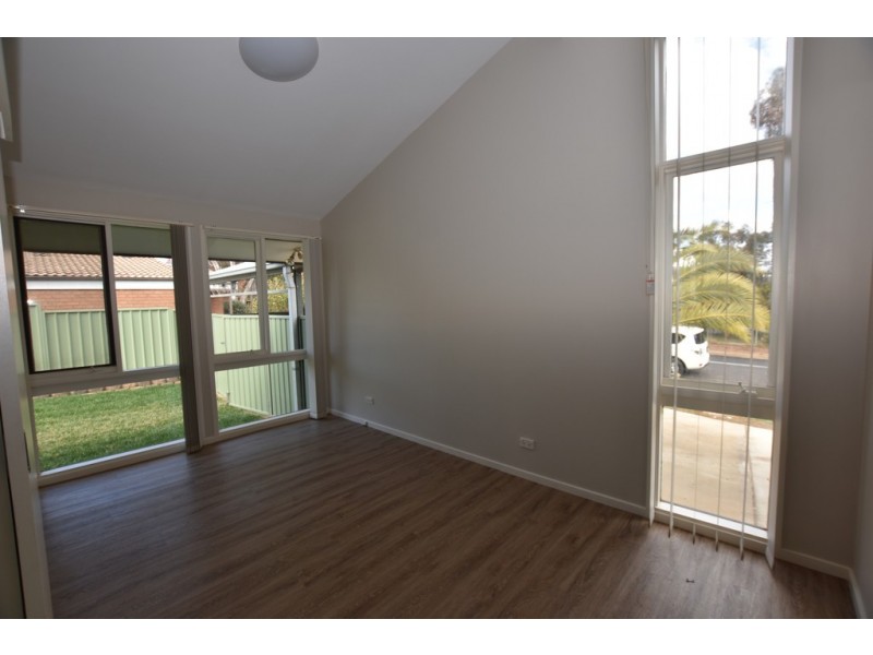 14 Keithian Place, Orange NSW 2800