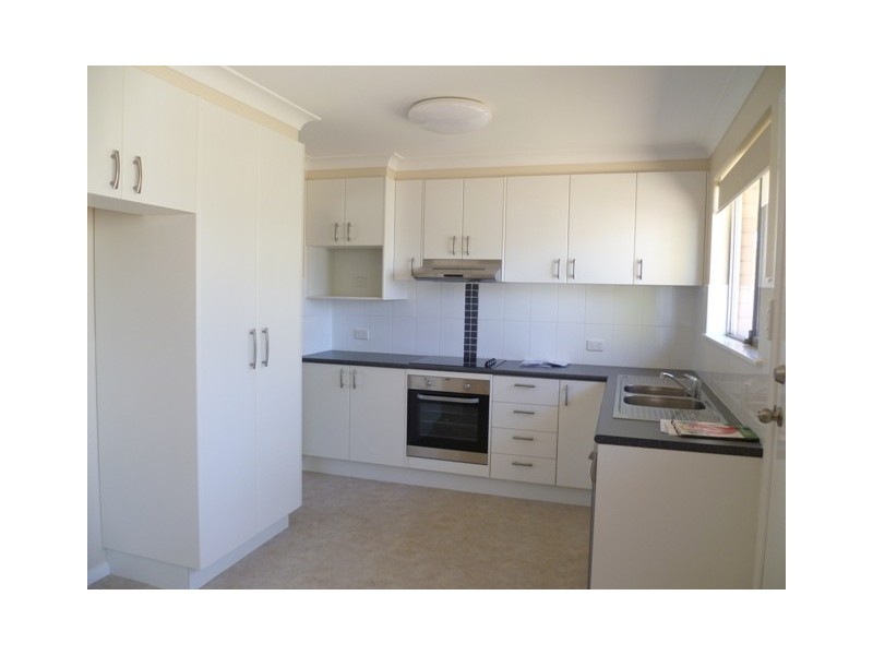 2 Annis Avenue, Orange NSW 2800