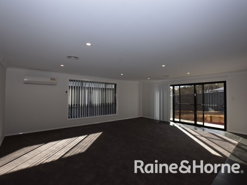 9 Andres Street, Orange NSW 2800