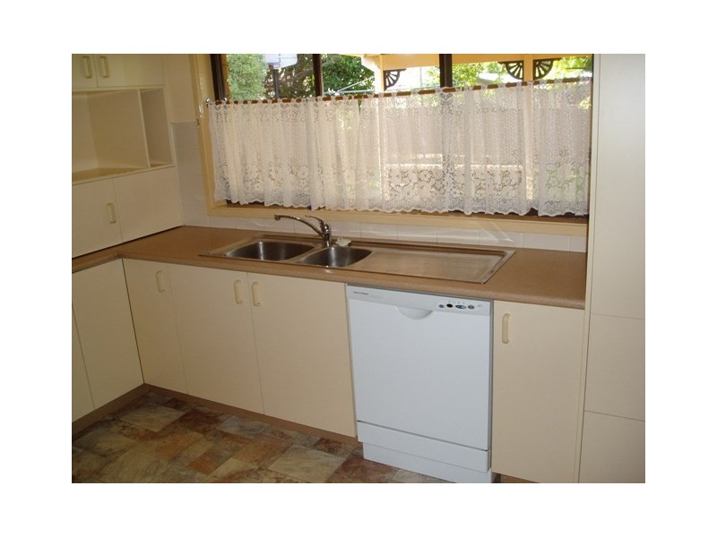 8 Matthews Avenue, Orange NSW 2800