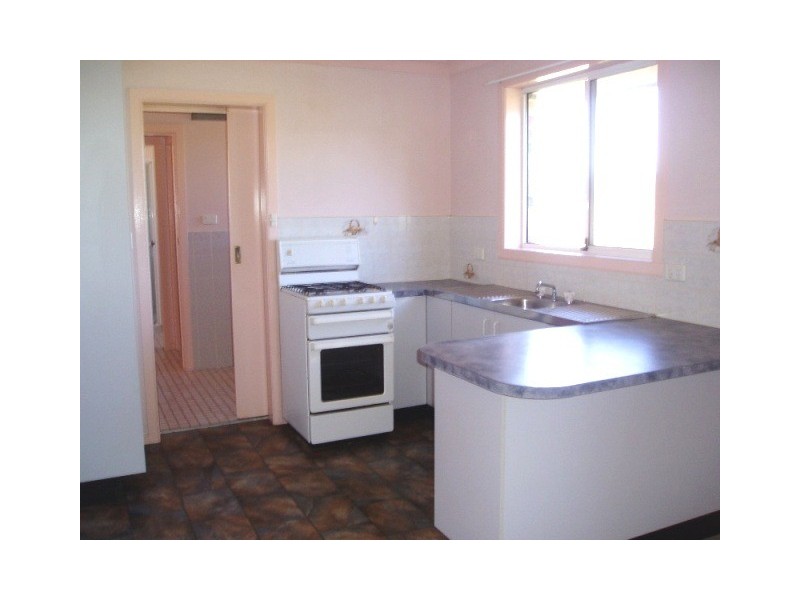 28 LAUREL AVENUE, Orange NSW 2800