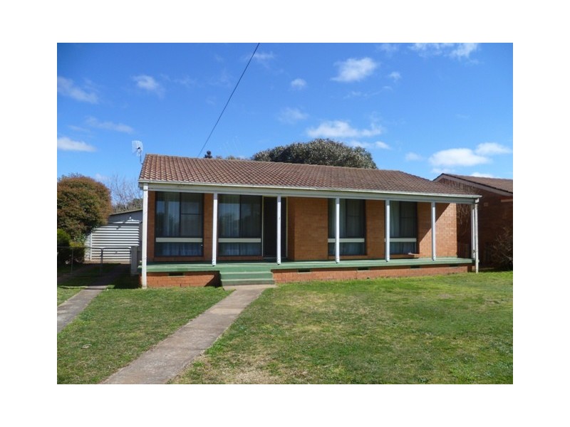 127 Lone Pine Avenue, Orange NSW 2800