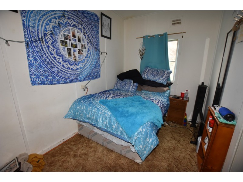 42 Churchill Avenue, Orange NSW 2800