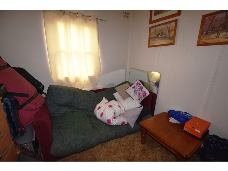 42 Churchill Avenue, Orange NSW 2800