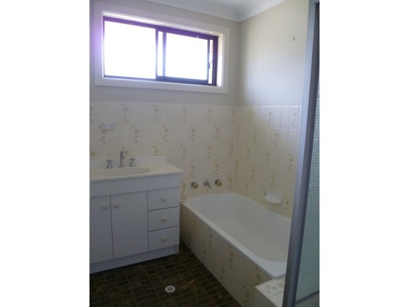 13 Sharp Road, Orange NSW 2800