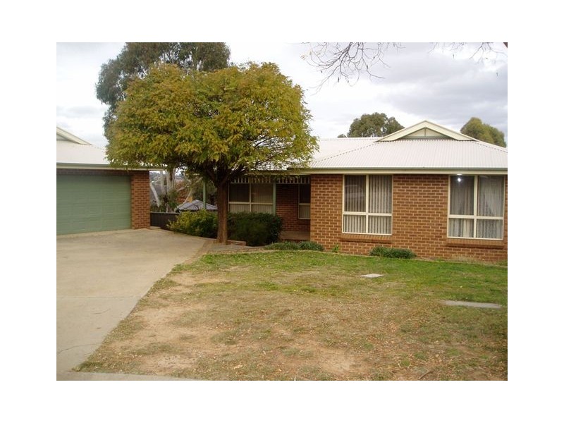 6 Bowyer Place, Orange NSW 2800