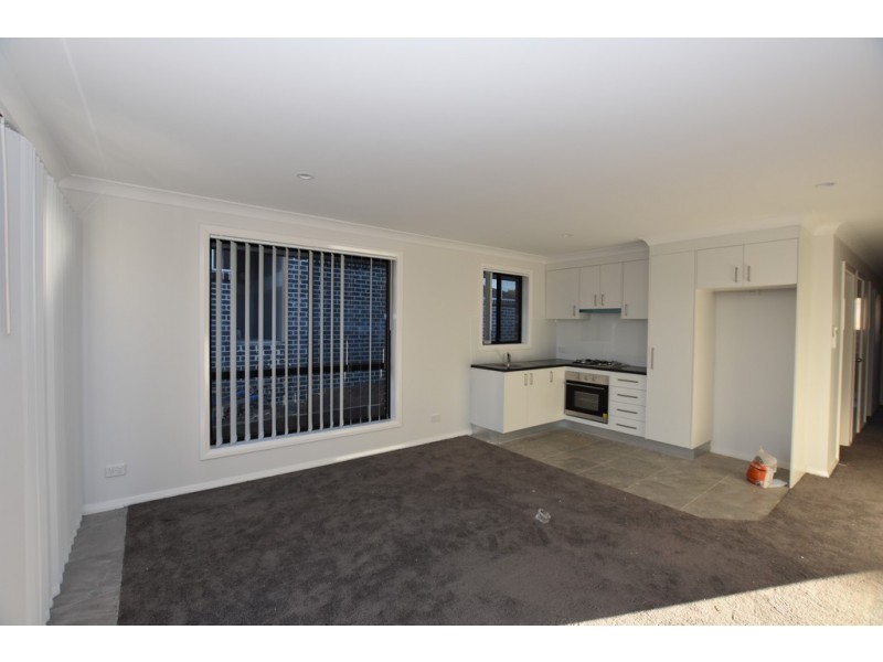 17A Buckland Drive, Orange NSW 2800