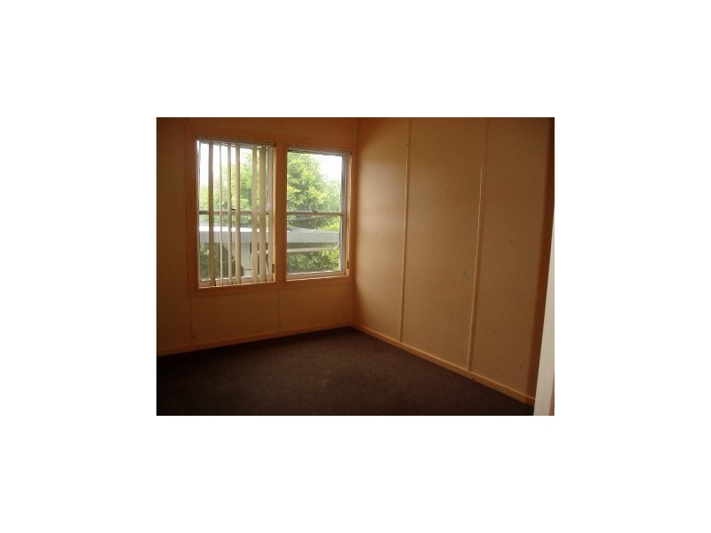 16 MAXWELL, Orange NSW 2800