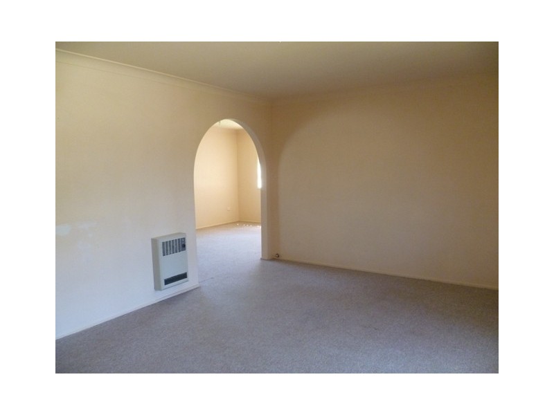 2 Landy Place, Orange NSW 2800