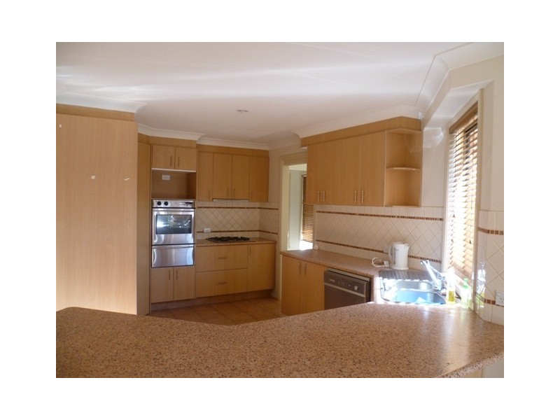 2 Tinnock Place, Orange NSW 2800