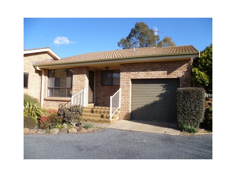 Unit 6 / 9 Amangu Close, Orange NSW 2800