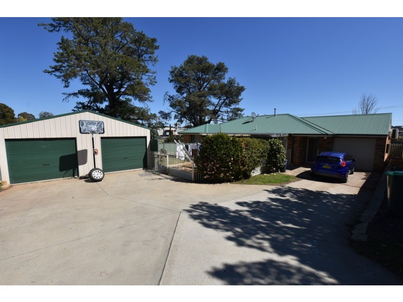 83 Torulosa Way, Orange NSW 2800