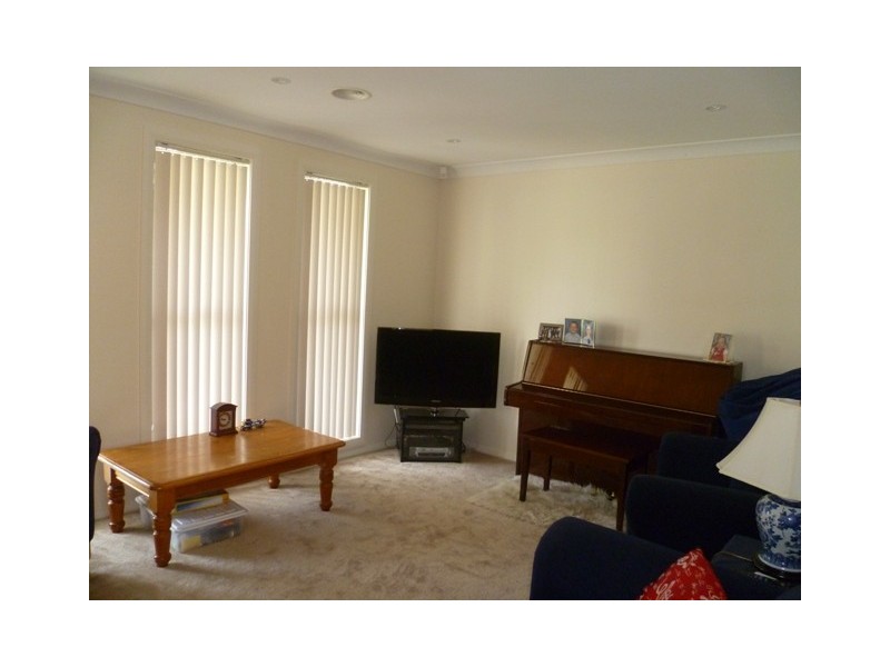 8 Winter Street, Orange NSW 2800