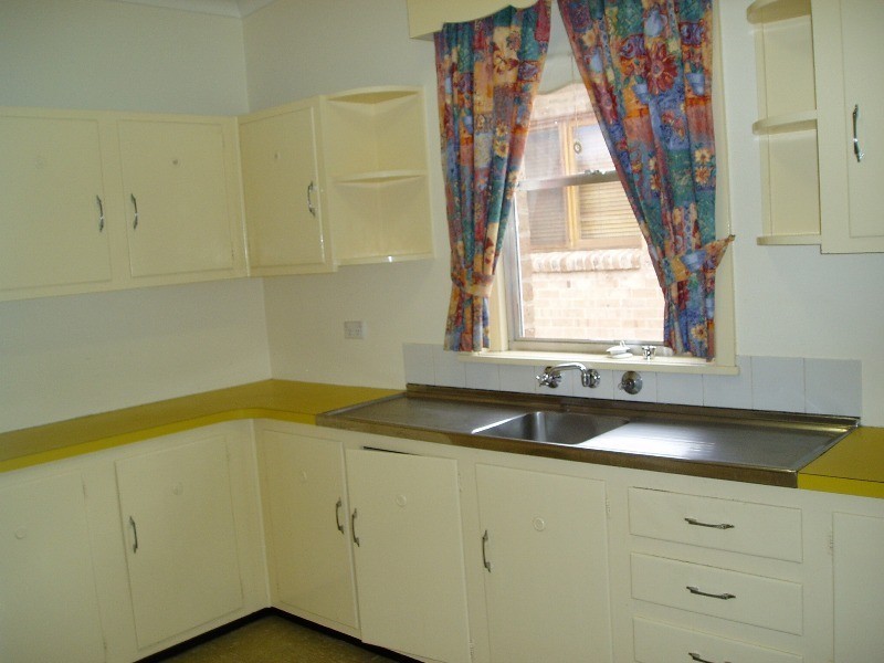 88 March Street, Orange NSW 2800