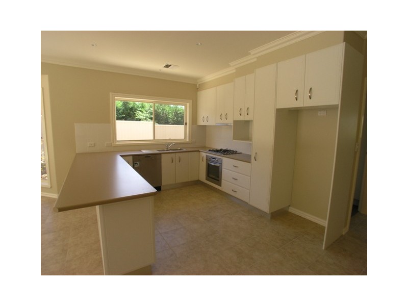25a Burrebury Crescent, Orange NSW 2800