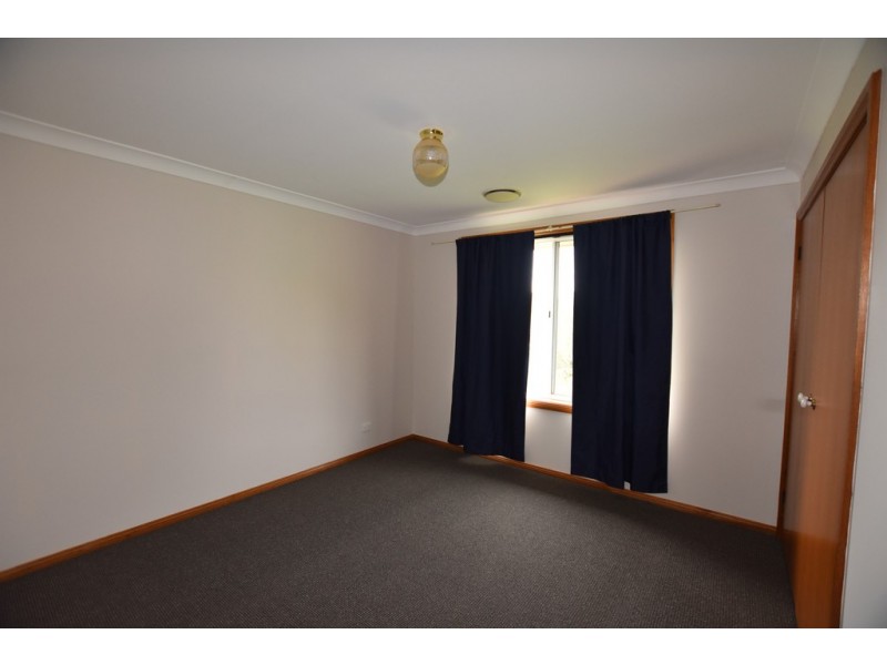 6 Carwoola Drive, Orange NSW 2800