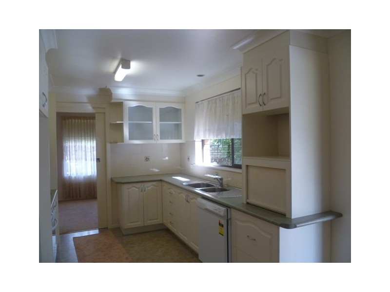 4 REGENCY PLACE, Orange NSW 2800