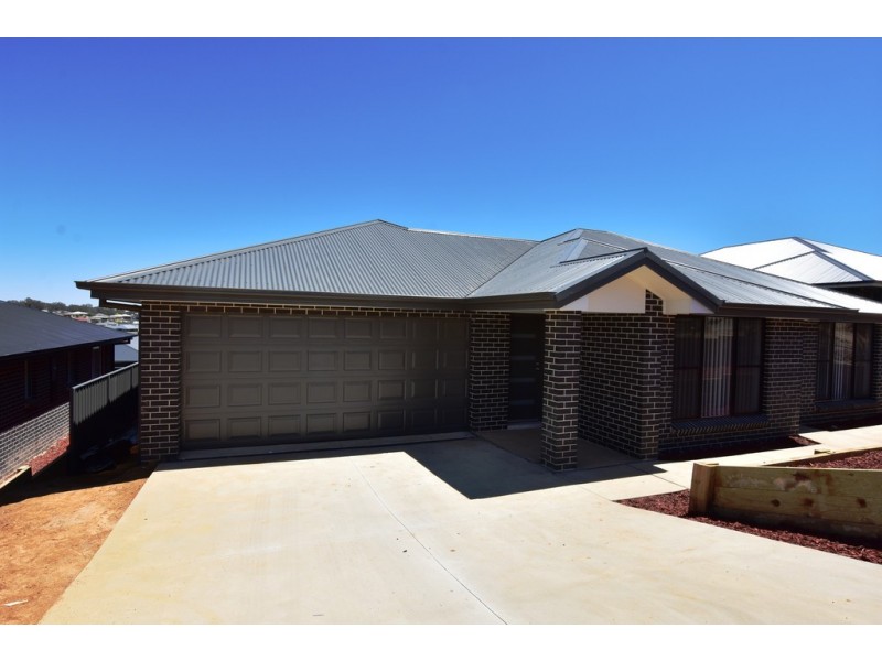 21 Buckland Drive, Orange NSW 2800