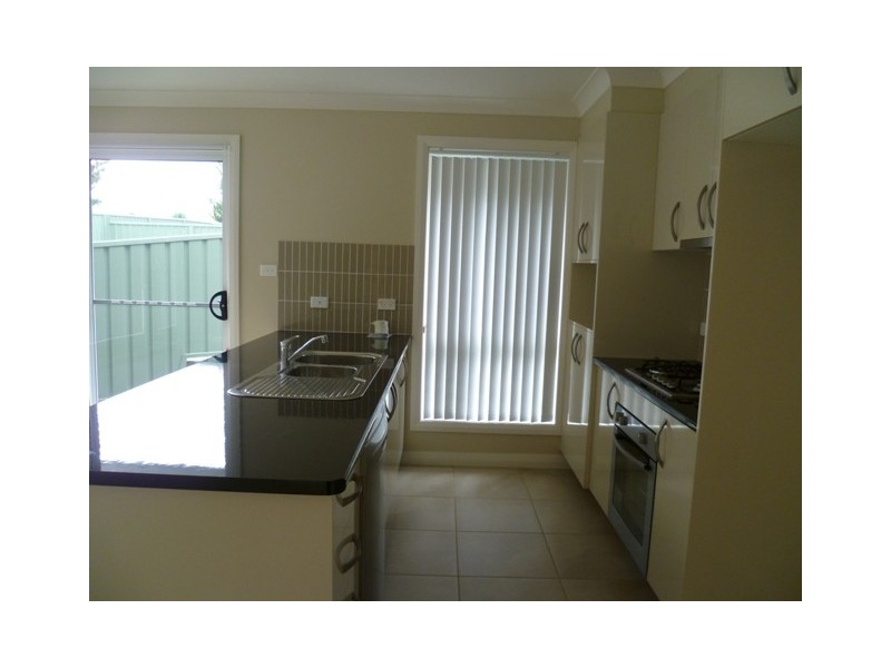 2 / 228 McLachlan Steeet, Orange NSW 2800