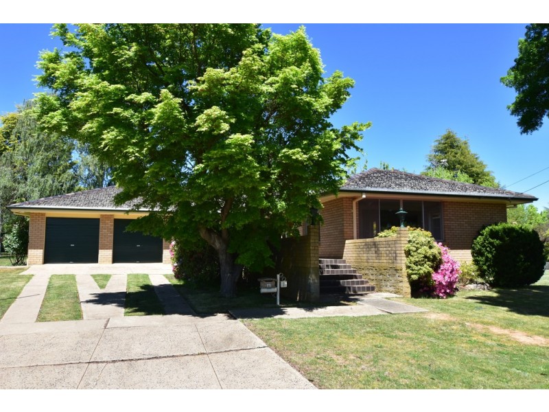 1 Maguire Avenue, Orange NSW 2800