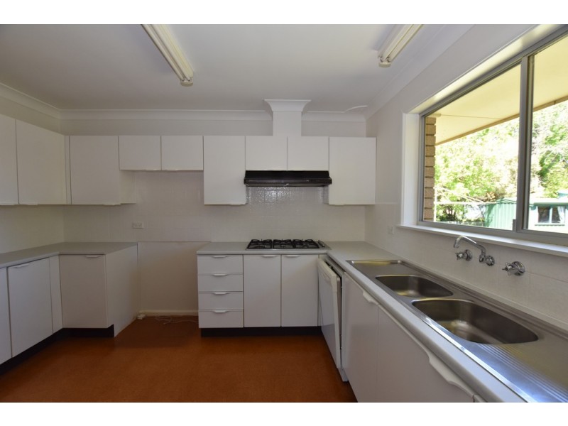 1 Maguire Avenue, Orange NSW 2800