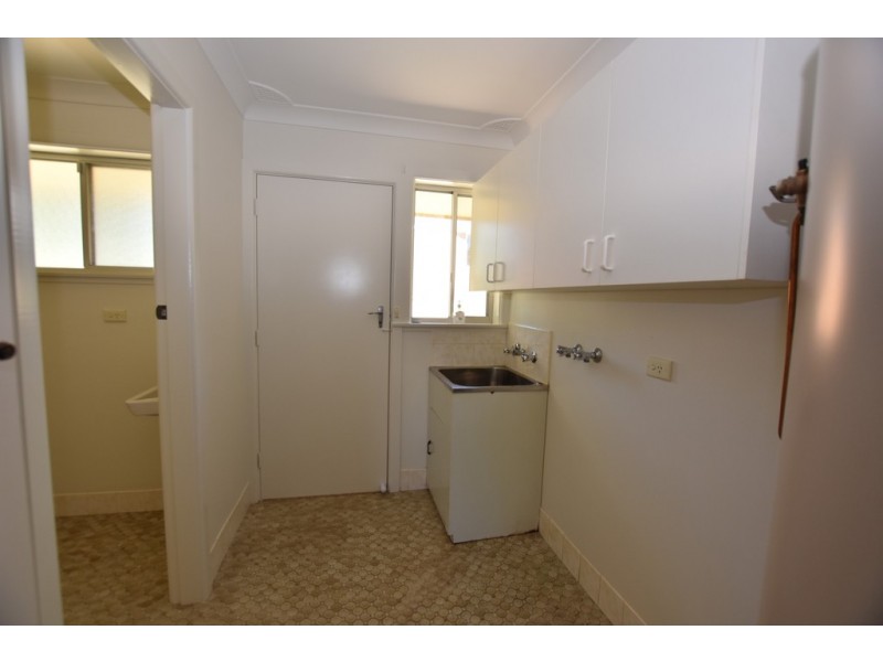 1 Maguire Avenue, Orange NSW 2800