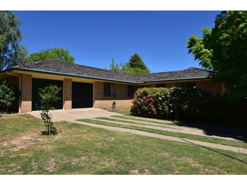 1 Maguire Avenue, Orange NSW 2800