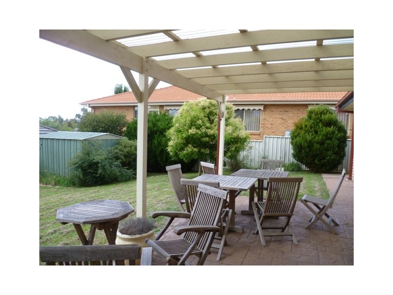 4 BIRCHGROVE DRIVE, Orange NSW 2800