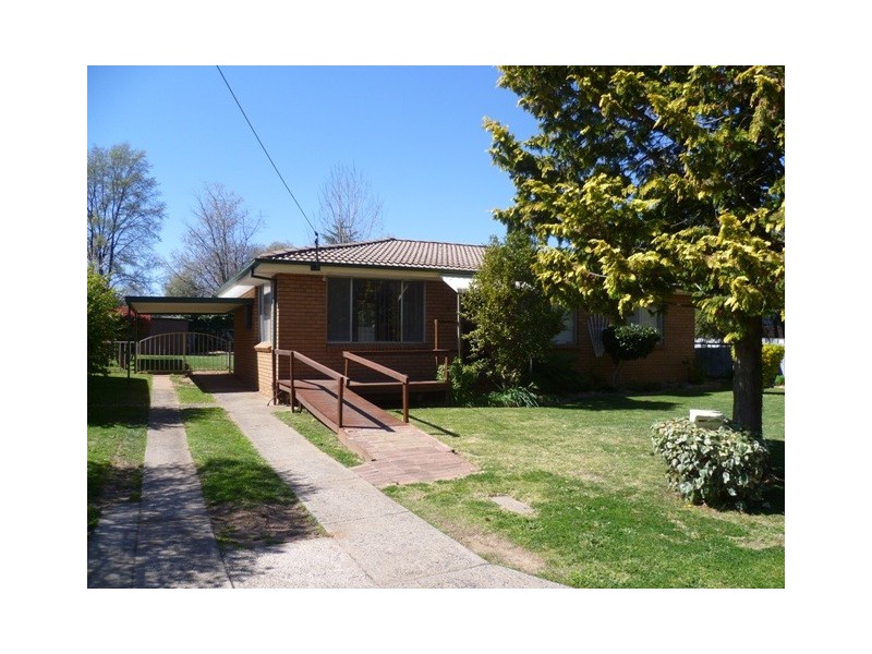6 Johnstone Street, Orange NSW 2800