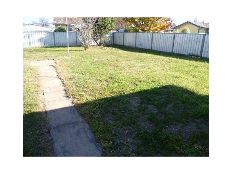 147 Lone Pine Avenue, Orange NSW 2800