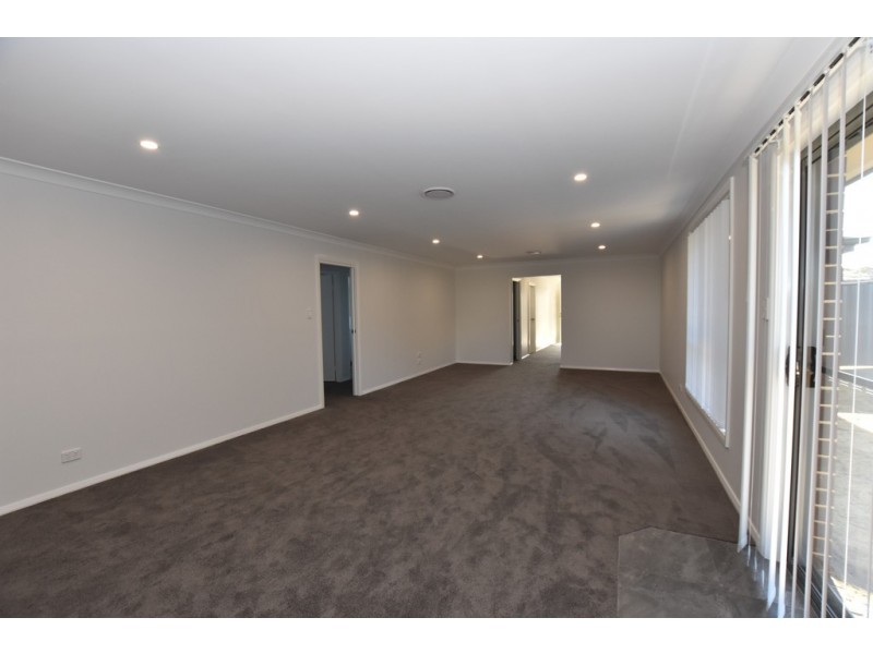 30 William Maker Drive, Orange NSW 2800