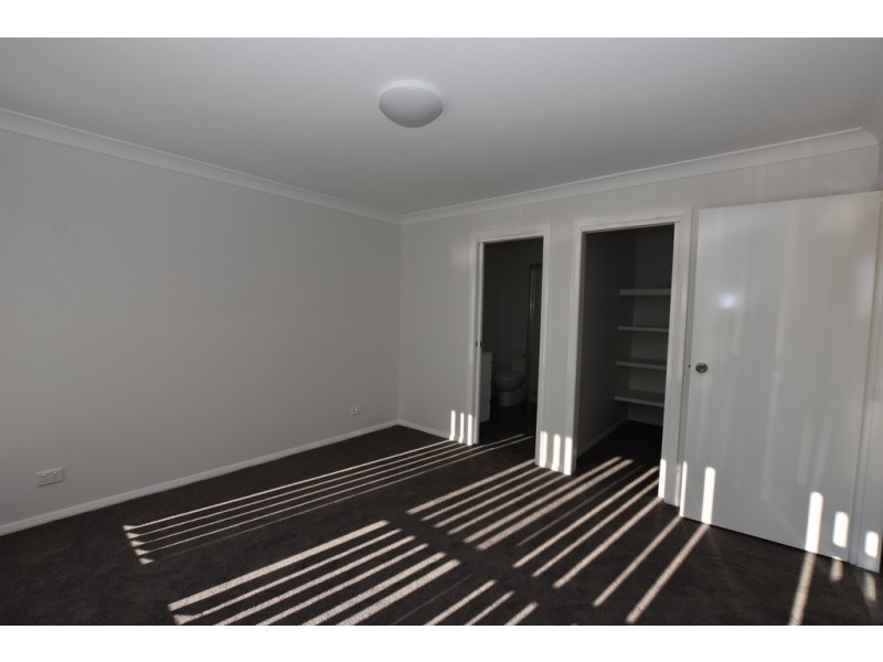 30 William Maker Drive, Orange NSW 2800