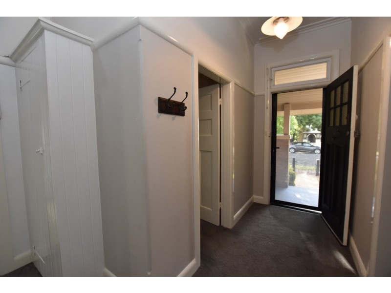 10 Nile Street, Orange NSW 2800